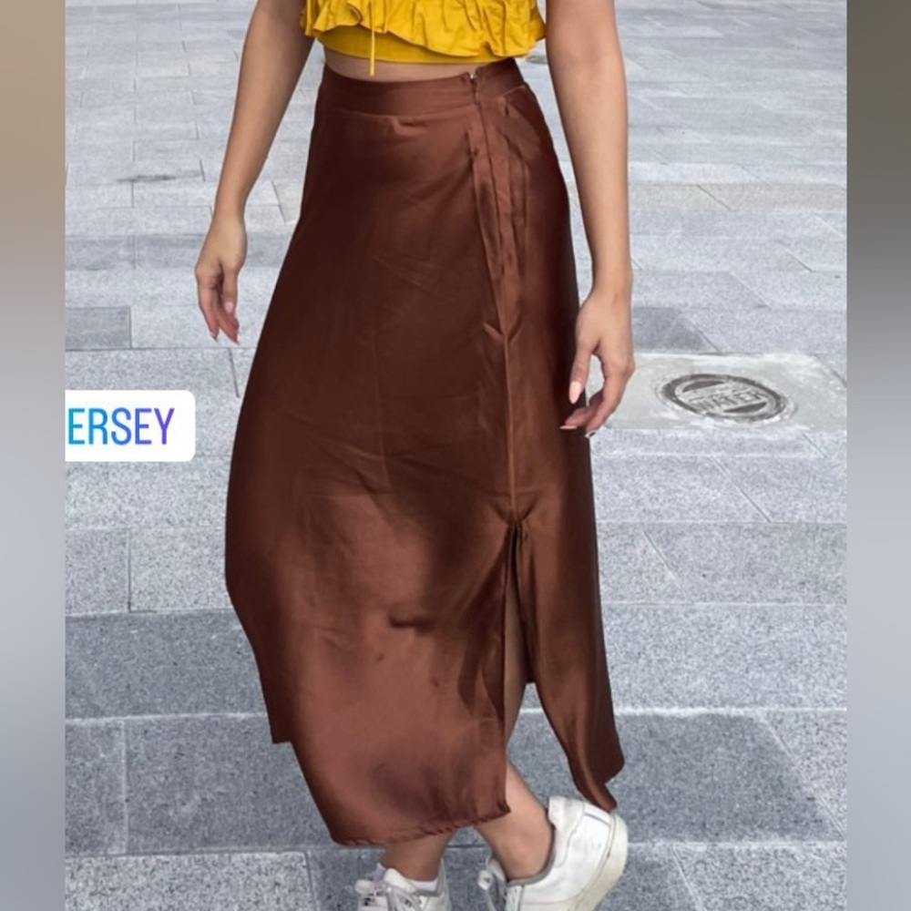 🚫SOLD🚫Japna Brown Satin Midi Skirt